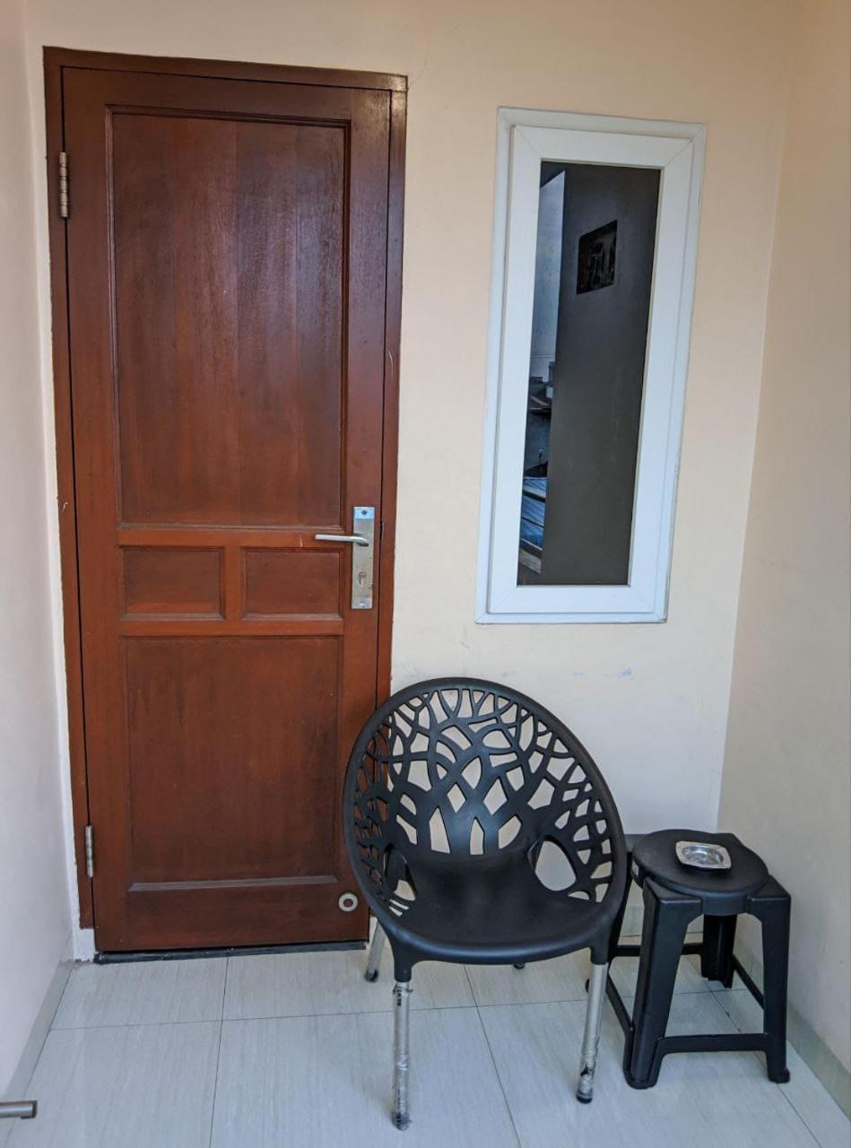 Teratai Residence Mitra Reddoorz Medan Kültér fotó