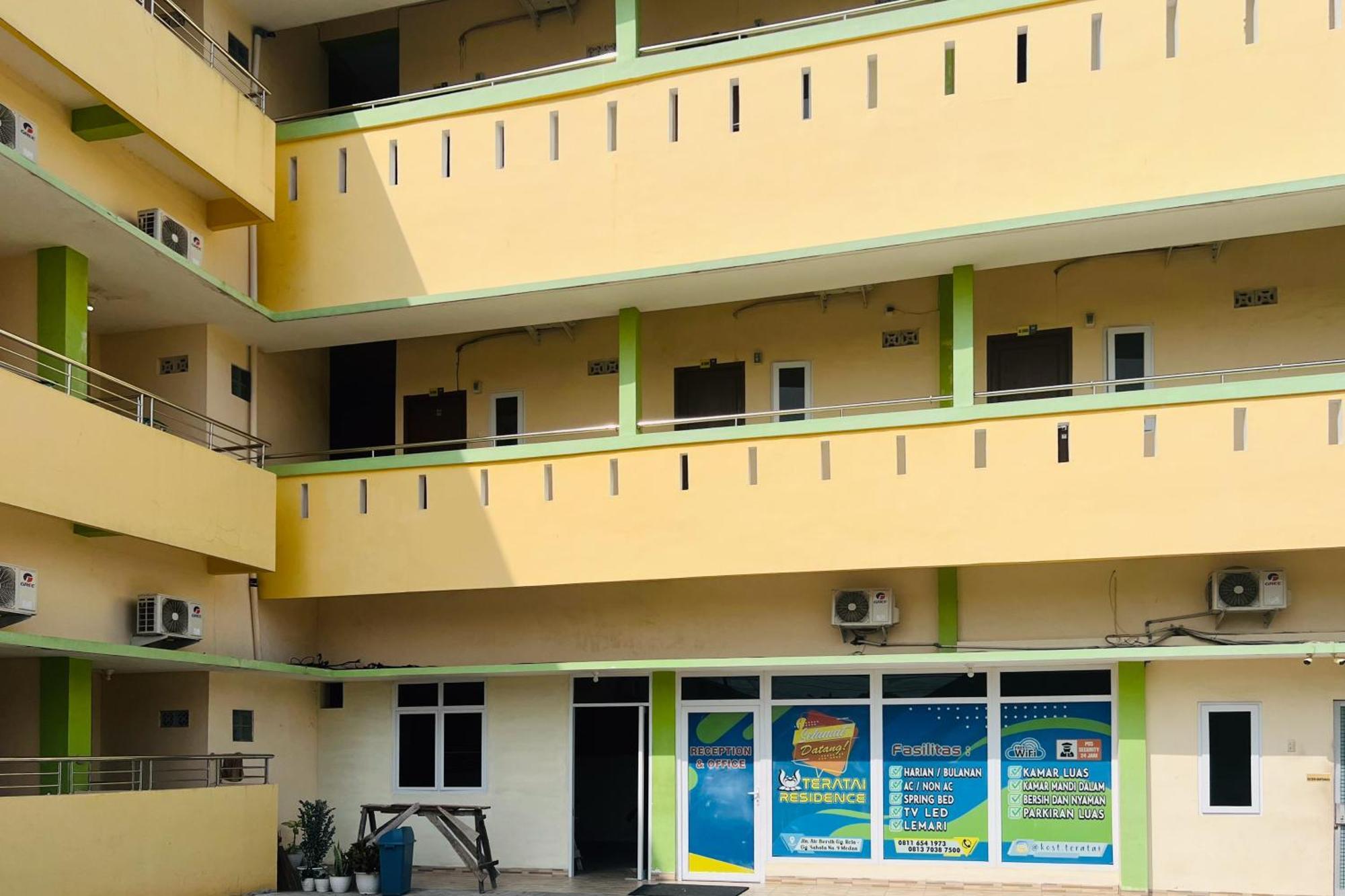 Teratai Residence Mitra Reddoorz Medan Kültér fotó